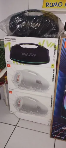 jbL boombox4 branca lançamento lacrada zero apenas 2.599 aceito cartão ZAP *90