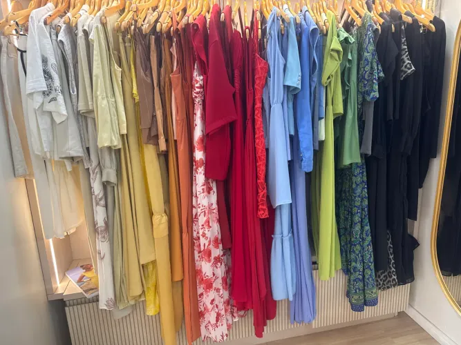 Estoque de roupa nova