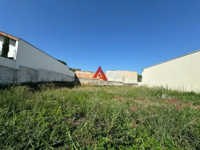 Terreno à Venda no Villa Branca - Jacareí/SP