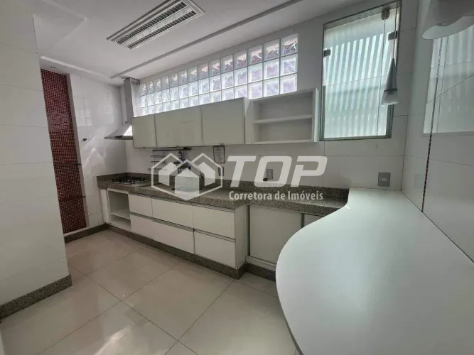 Casa com Piscina à Venda localizada no Centro de Cachoeiro de Itapemirim/ES