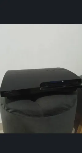 PS3 Slim 160GB - Modelo CECH-2501A + 3 Jogos