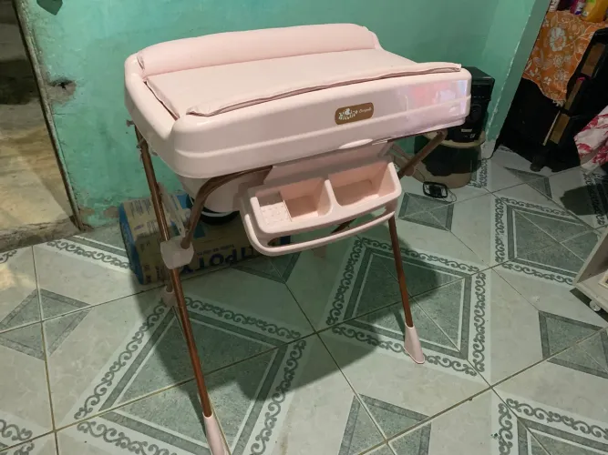 Banheira com trocador
