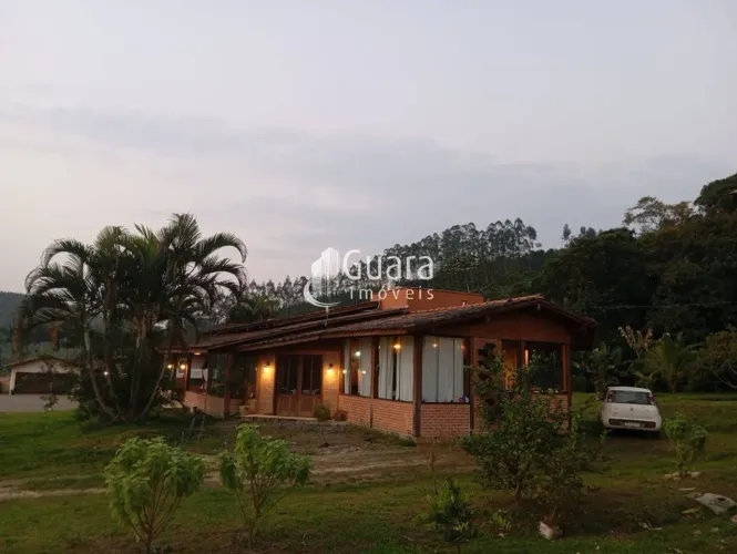 Chácara em São joão do itaperiú