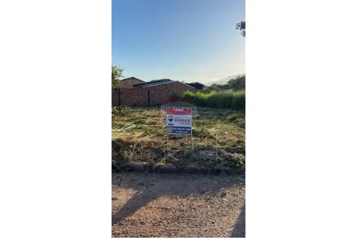 Terreno à Venda Esquina / Ponta de Quadra no Juparanã - Buriti do Terminal