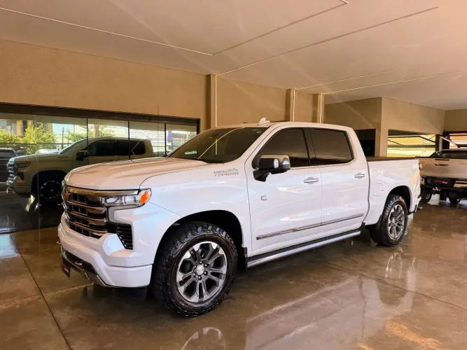 Chevrolet Silverado High Country 5.3 V8 AWD Aut. 2024