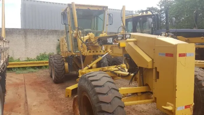 Transferência de dívida ,Motoniveladora Cat 140k ano 2010