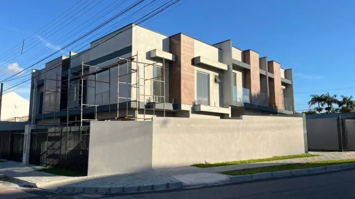 Sobrado com 3 dormitórios à venda, 86 m² por R$ 580.000,00 - Fazendinha - Curitiba/PR