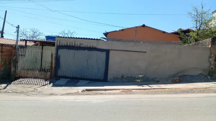 Vendo ou troco por lote , barracão ou casa em Sete Lagoas