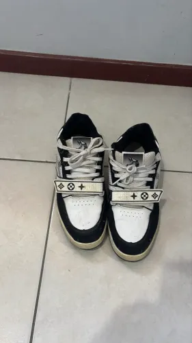 Tênis Louis Vuitton tamanho 40