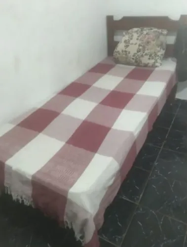 Cama solteiro madeira lei