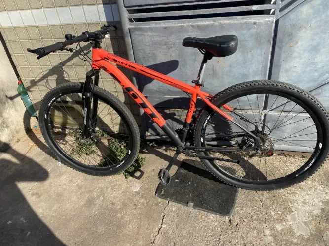 ? BICICLETARoma Gti ARO 29 À VENDA ?