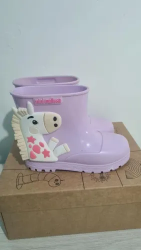 Bota melissa e Tênis número 25
