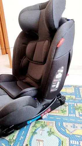 Cadeirinha de carro para crianças