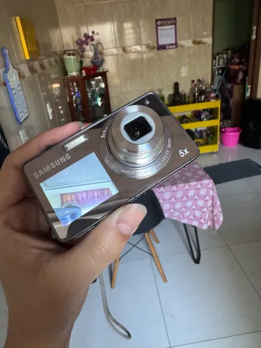 Câmera Samsung st700