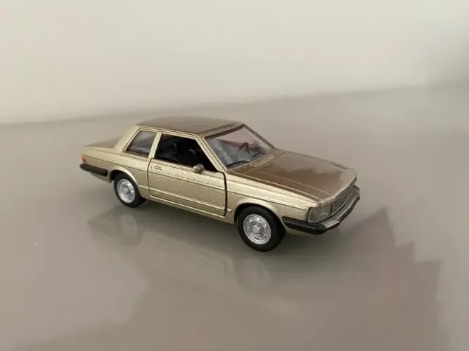 Miniatura Ford Del Rey Prata - Colecionável