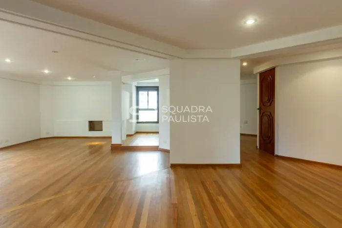 Apartamento com Quadra de Tênis em Moema Pássaros | 3 Suítes | Varanda Gourmet