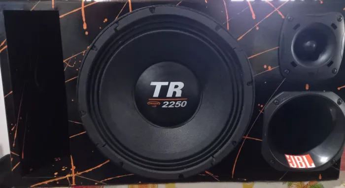 Caixa trio pancadão cone seco som automotivo jbl 