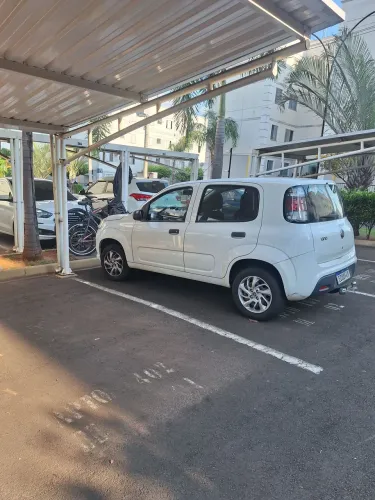 Fiat Uno Attractive 1.0 EVO Fire Flex 8V 5P 2021