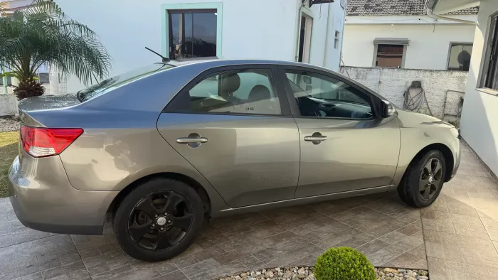 Kia Motors Cerato 1.6 16V Mec. 2010