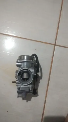 Vendo carburador de Twister original 