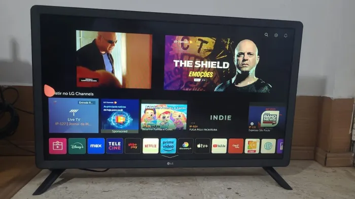 Tv LG smart 32", Wi-Fi,  Bluetooth,  aceita controle smart c comando voz