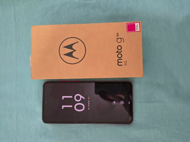 Celular moto g84