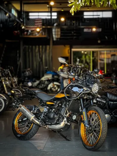 ROYAL ENFIELD HIMALAYAN 450