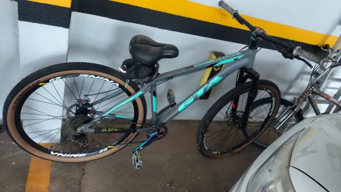 Bicicleta GTA aro 29 9 machas sem nota