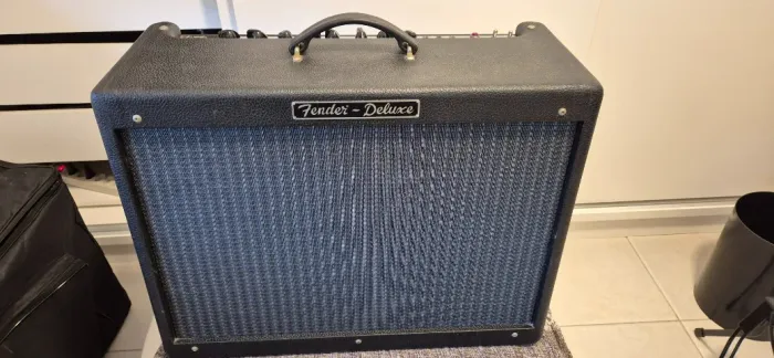 Amplificador Valvulado para Guitarra Fender Hot Rod Deluxe