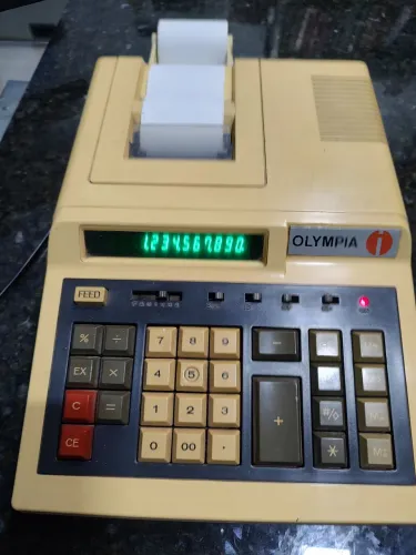 Calculadora com bobina retro