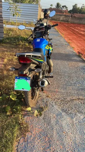 Vendo ou troco moto nova apenas. 800km rodado