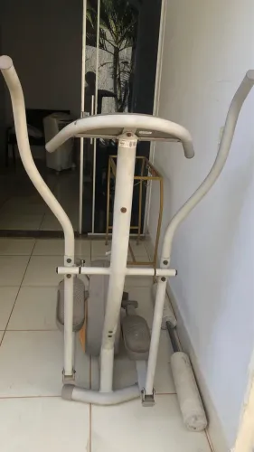 Elíptico atletics .Funcionando perfeitamente R$ 700,00