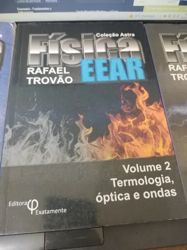Livro de Física EEAr Volume 2 em ótimas condições