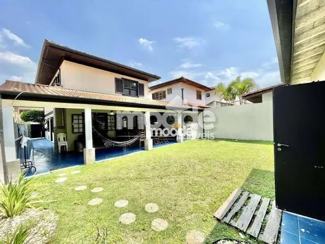Sobrado em condomínio com 4 quartos à venda, 250 m² por R$ 1.330.000 - Jardim São Paulo II