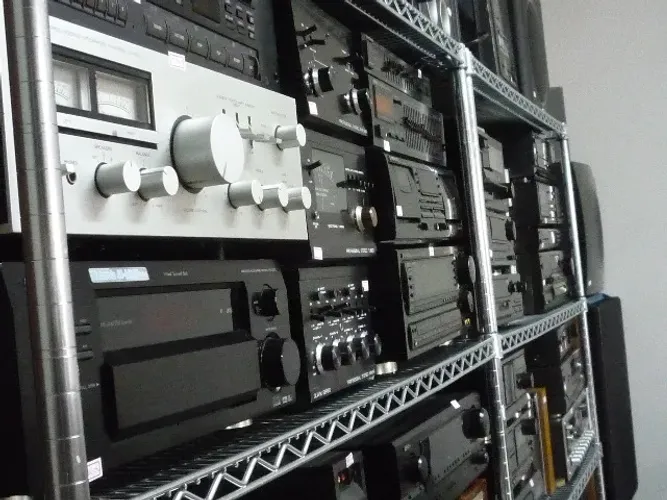 Coleção de equipamentos de som vintage em BH
