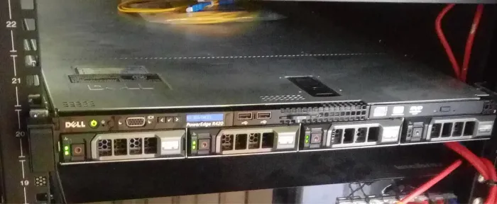 Servidor DELL POWER EDGE R420