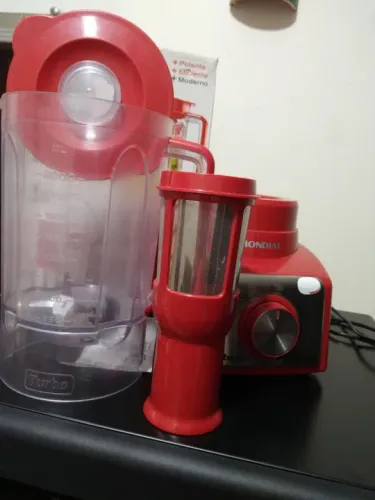 Liquidificador Mondial com defeito no copo