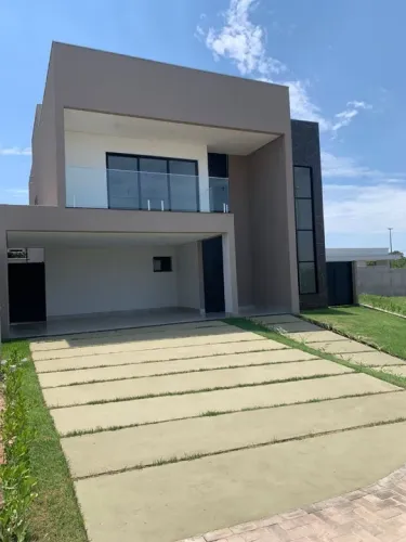 Vende-se lindo sobrado no Florais do Valle em Cuiabá MT 