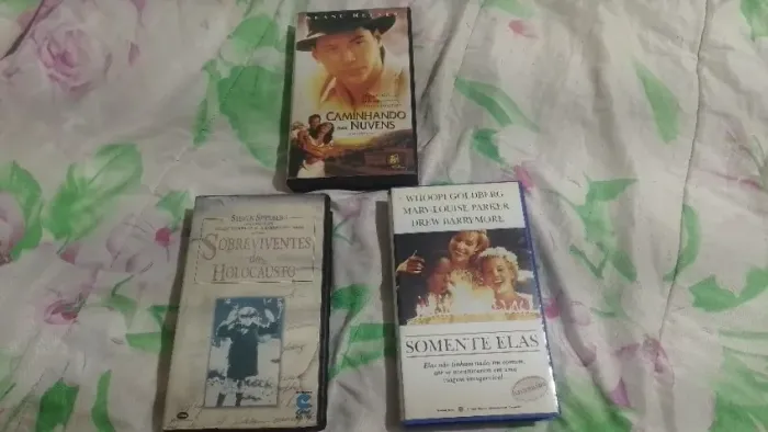 Kit Filmes Drama Vhs Lote 1 Sobreviventes Holocausto /Caminhando nas Nuvens e Somente Elas