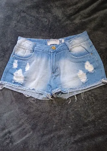 Short jeans