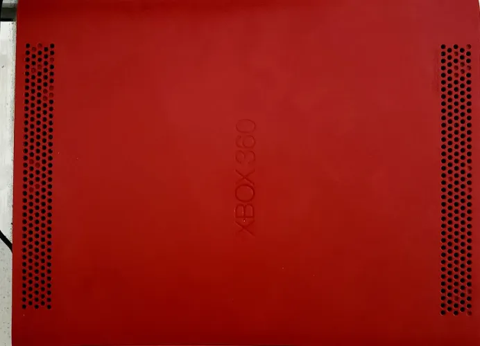 XBOX 360 Elite Limited Edition  Resident Evil 5 Desbloqueado