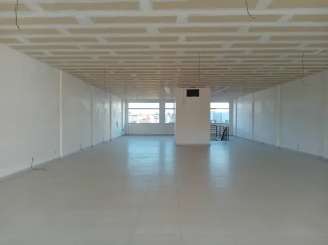 Prédio comercial região hospitalar