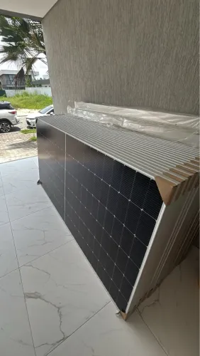 Painel solar fotovoltaico 570w - lacrados
