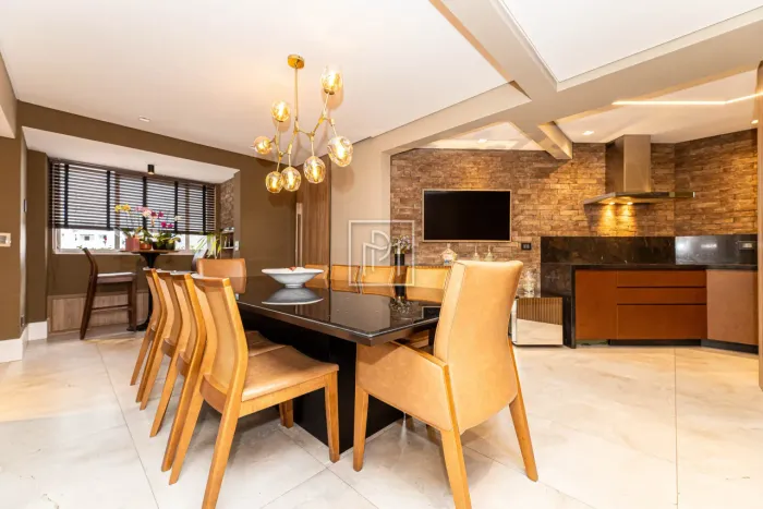 APARTAMENTO 4 QUARTOS (2 SUÍTES) NO BIGORRILHO