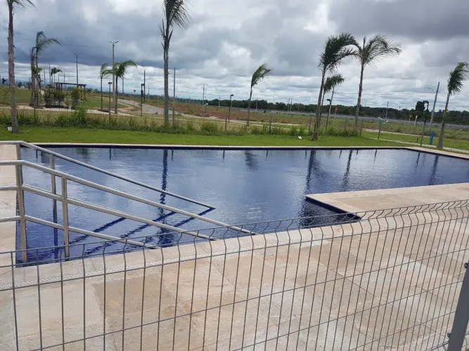 Vende-se terreno com 250m2 no condomínio fechado Verana em Várzea Grande-MT 