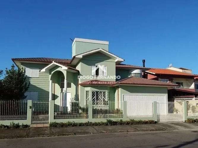 Casa em Condomínio no Campeche - Florianópolis