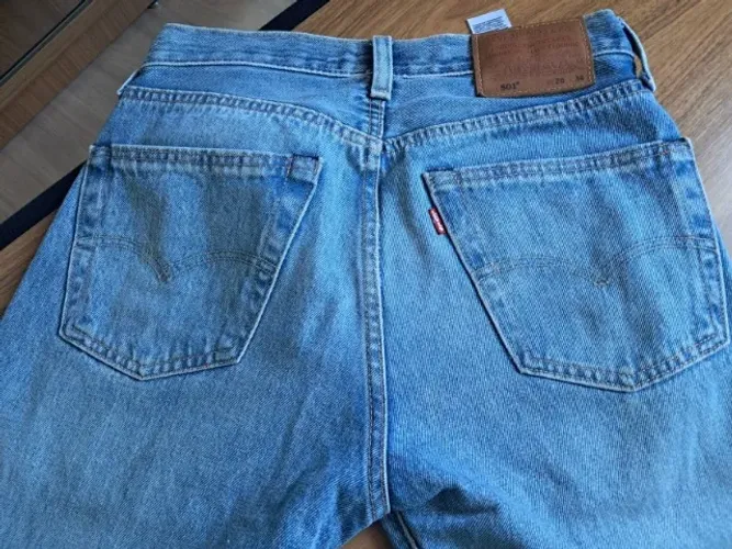 Calça Jeans Lev's 501 Azul Claro Original Excelente Estado tamanho W28 L34