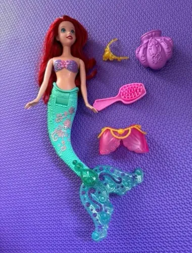 Boneca Ariel - A Pequena Sereia da Disney 