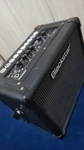 Amplificador de Guitarra Blackstar ID:CORE 10 V2