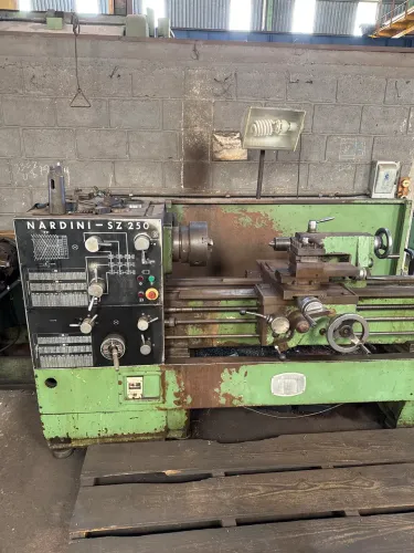 Torno nardini sz 250